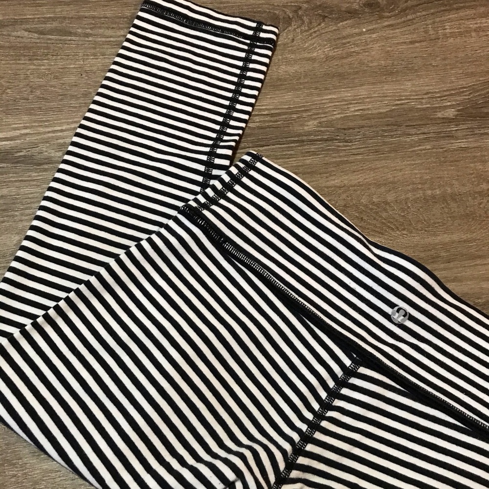 Lululemon crops